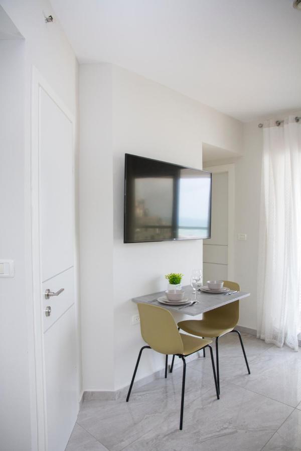 Apartments4You Leonardo 11 Bat Yam Εξωτερικό φωτογραφία
